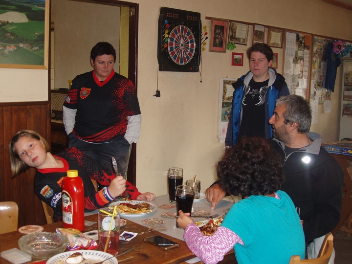 img00002.jpg