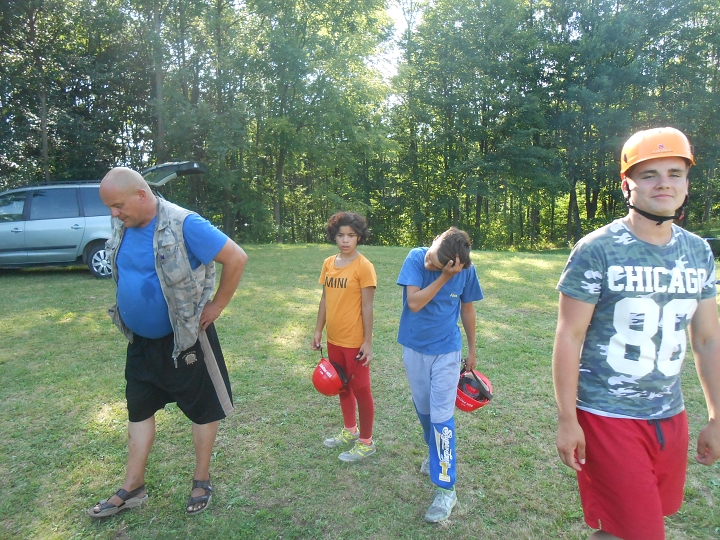 img00004.jpg