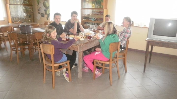 img00015.jpg