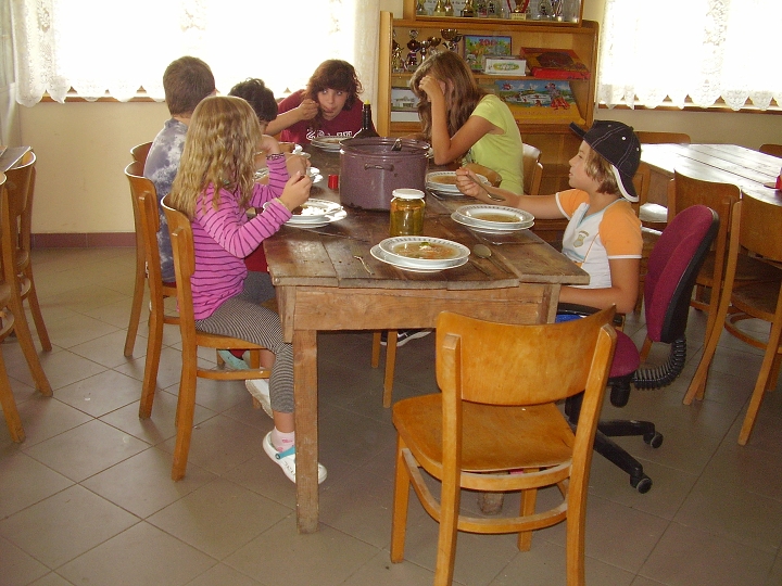 img00002.jpg