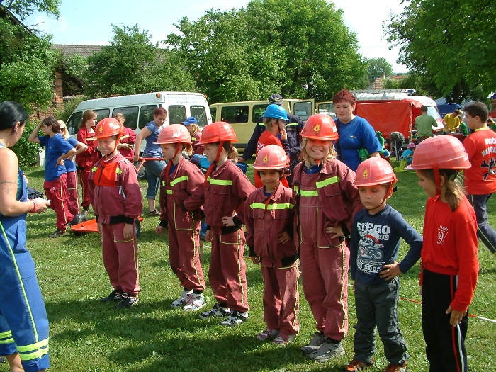 img00008.jpg