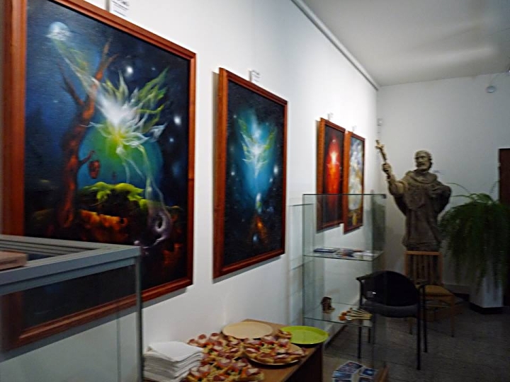 img00004.jpg