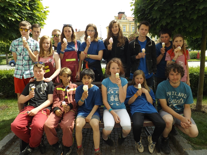 img00020.jpg