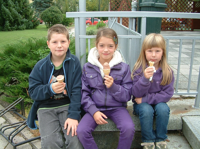 img00012.jpg