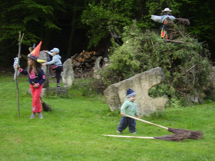 img00004.jpg