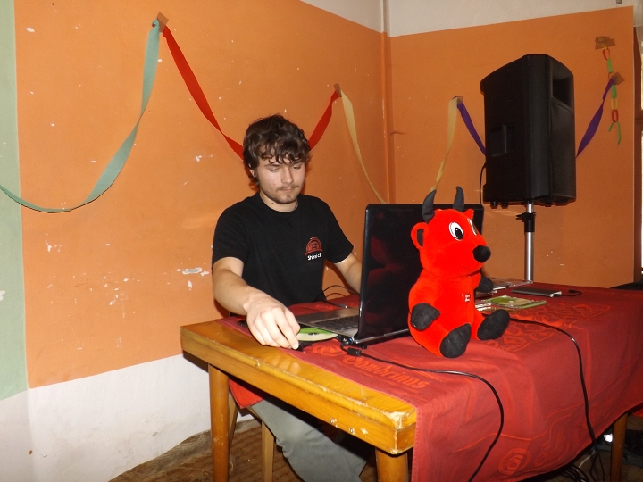 img00010.jpg