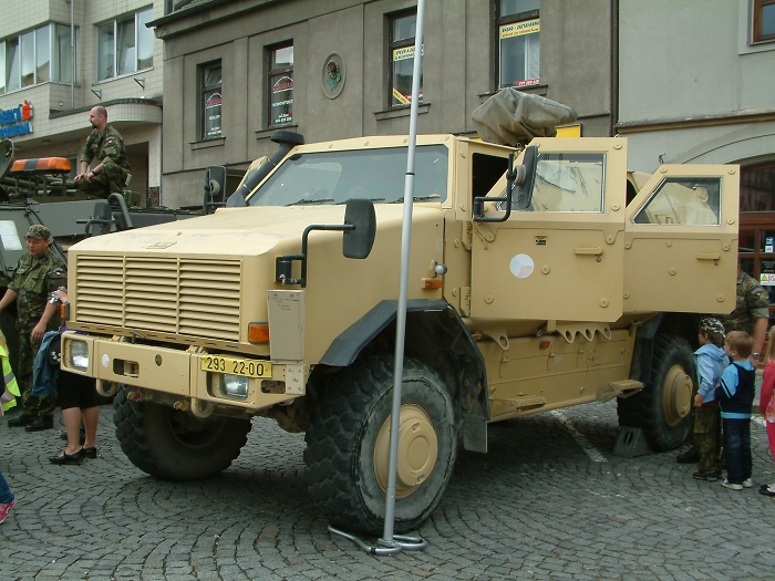 img00004.jpg