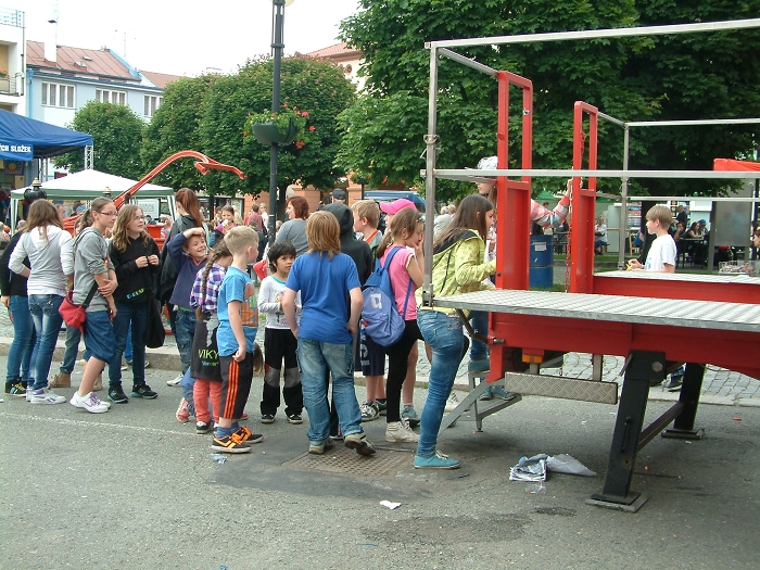 img00019.jpg