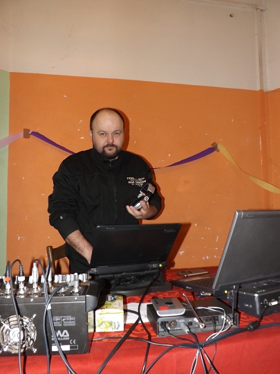 img00004.jpg
