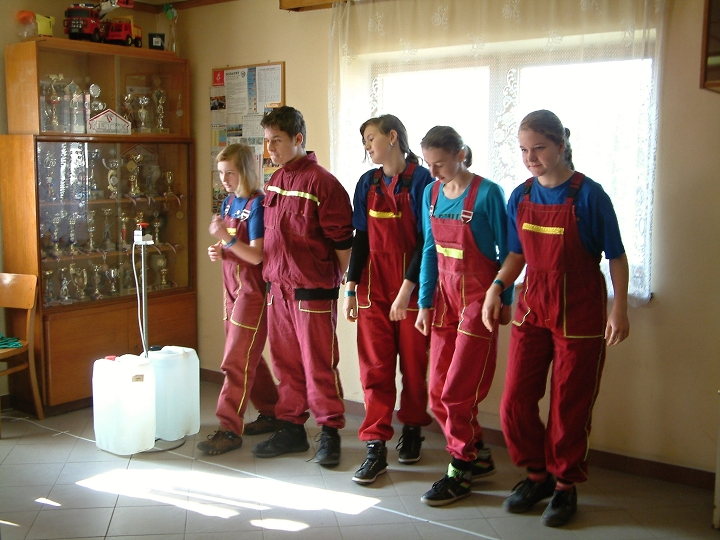 img00027.jpg